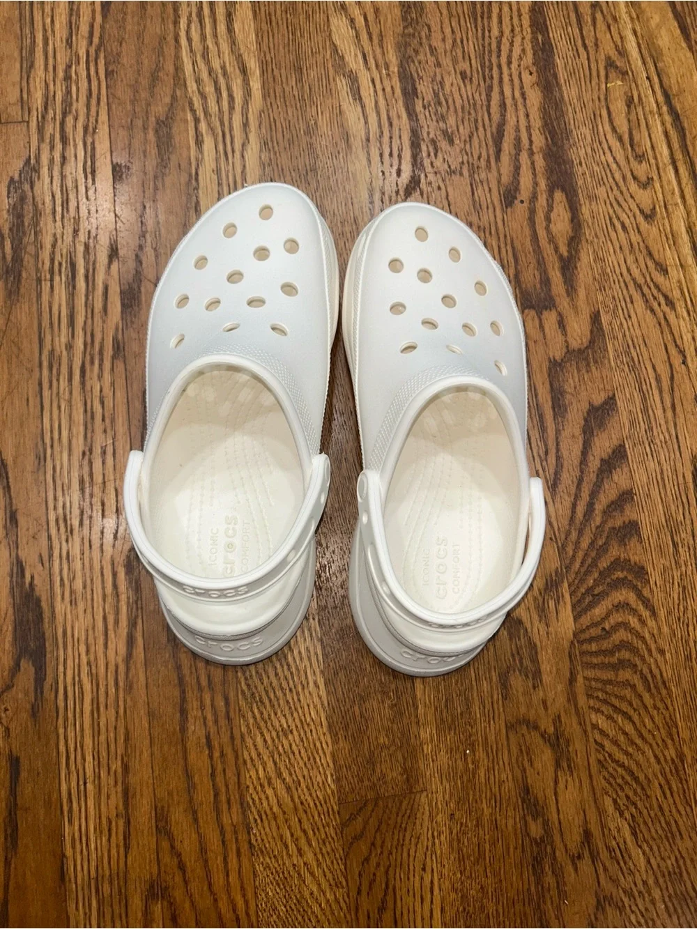 Crocs Classic Platform Clogs White Women’s Size 10 Lightweight Comfort Shoe